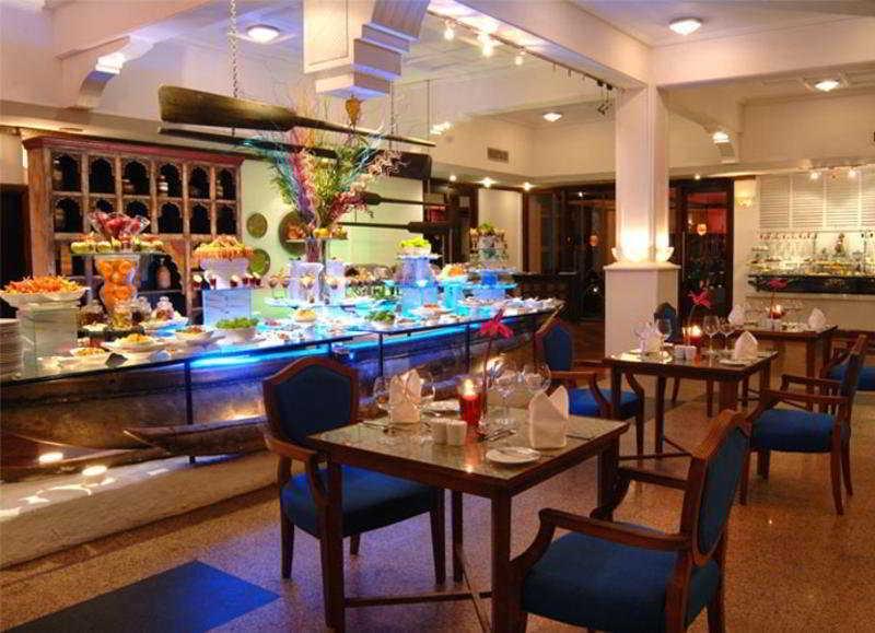 Royal Palms Beach Hotel Kalutara Extérieur photo
