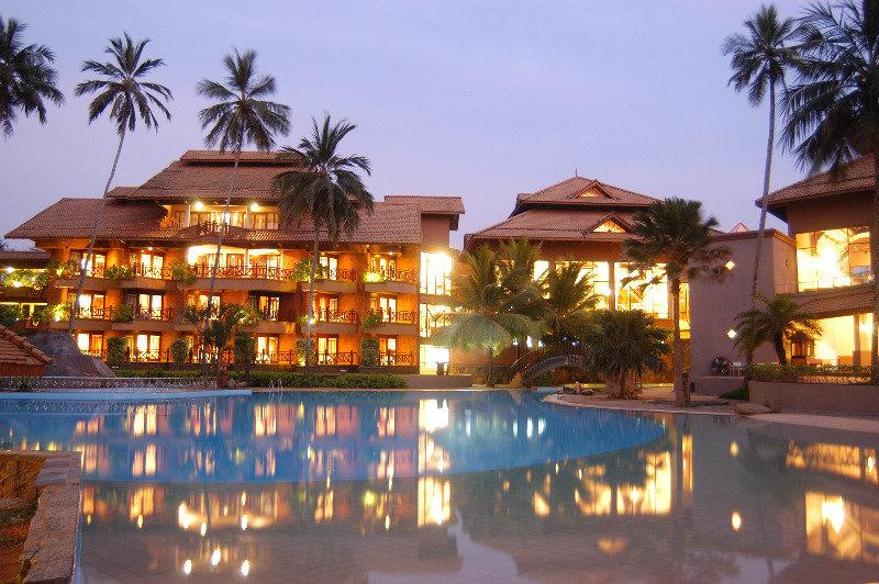 Royal Palms Beach Hotel Kalutara Extérieur photo