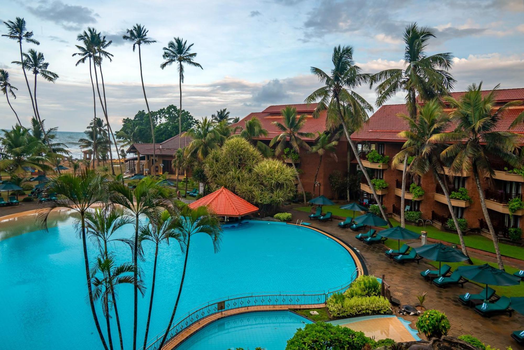 Royal Palms Beach Hotel Kalutara Extérieur photo