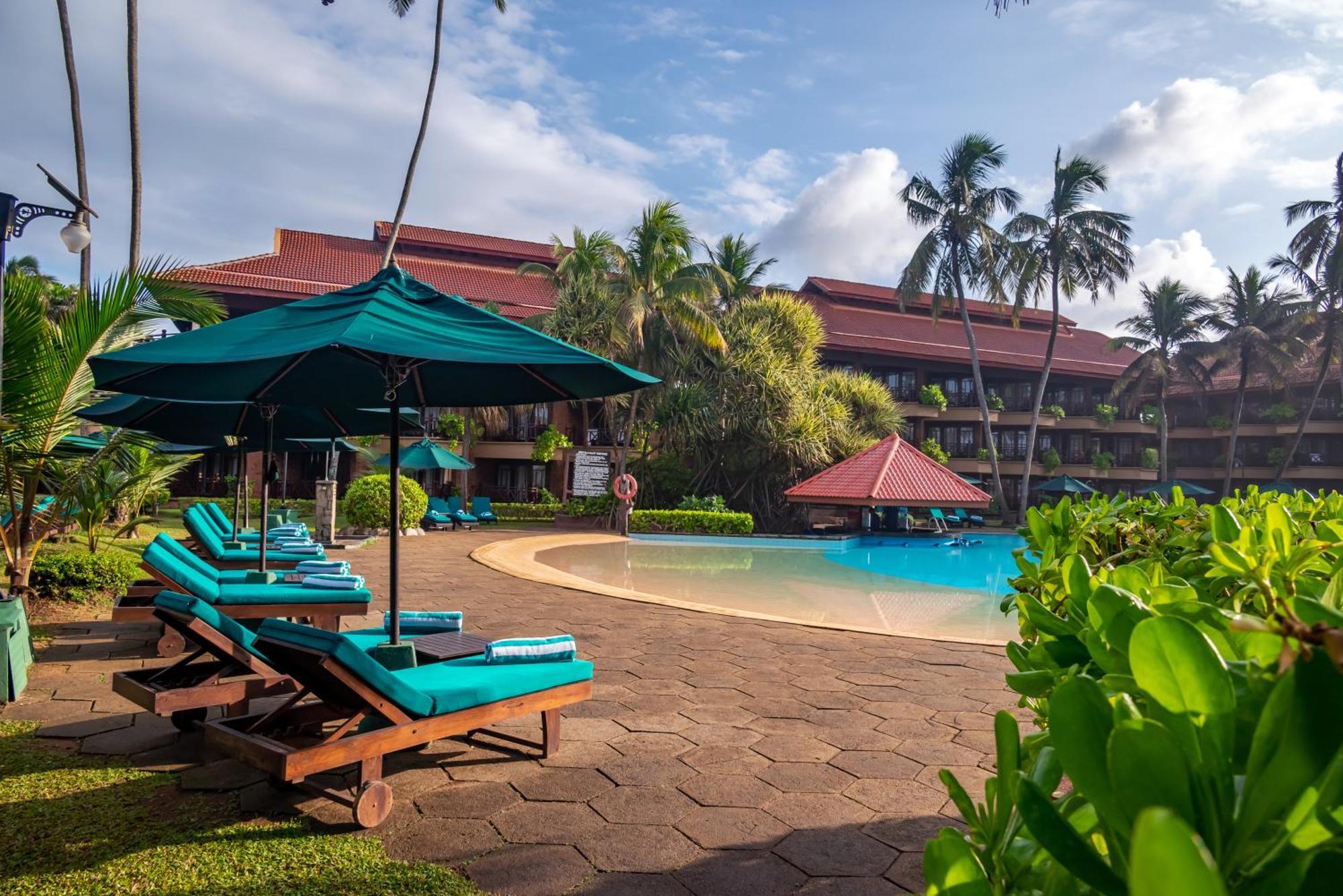 Royal Palms Beach Hotel Kalutara Extérieur photo