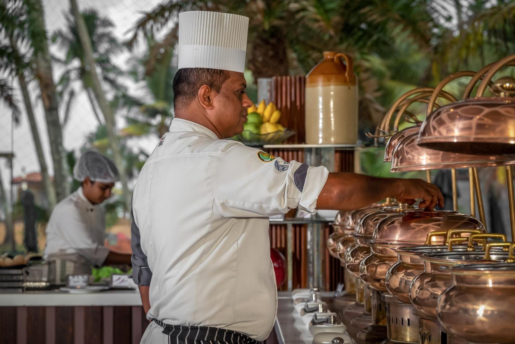 Royal Palms Beach Hotel Kalutara Extérieur photo